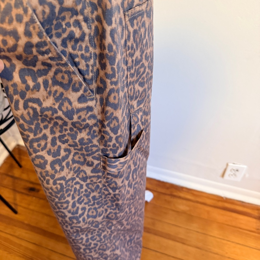 Noisy May | Leopard Print Wide Leg Carpenter Pants - Picture 3 of 11